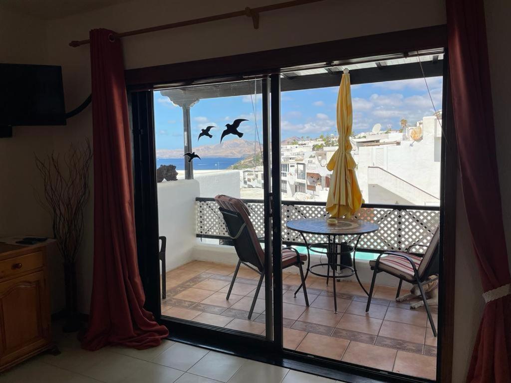 The White Dragos With Ocean View - Ac - Private Pool Διαμέρισμα Tías Εξωτερικό φωτογραφία